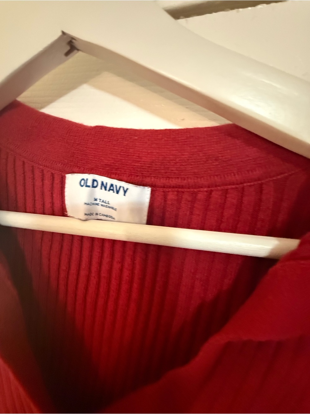 Old Navy Red Ribbed V-Neck Collared Sweater - Picture 4 of 4